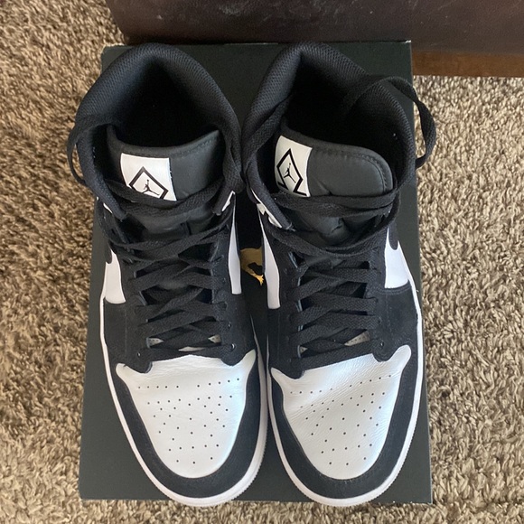 Nike Air Jordans - Picture 3 of 5